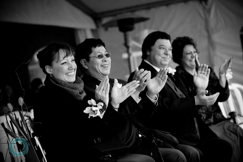 10-both-sets-of-parents-applaude-at-the-manor