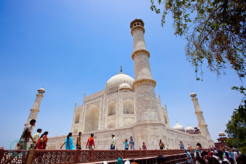 20india-looking up at the impressive taj mahal 20india-looking up at the impressive taj mahal