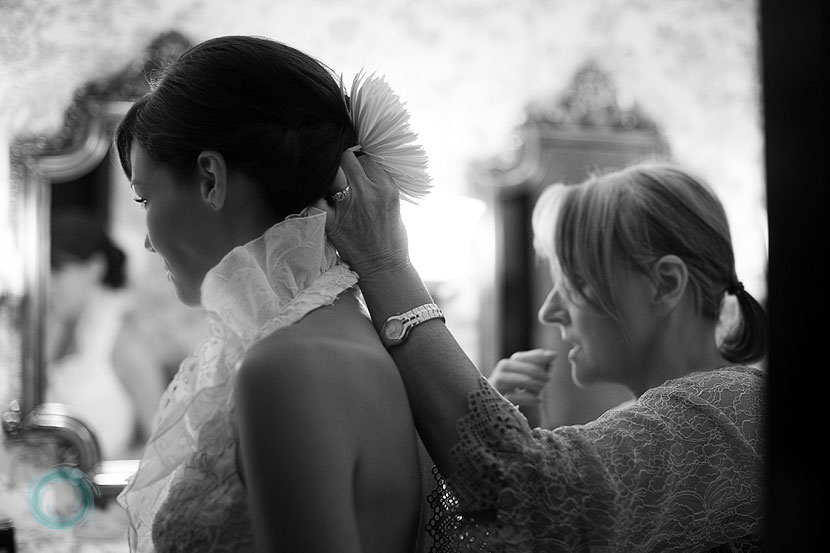 01-bride having her hairpiece put in 01-bride having her hairpiece put in