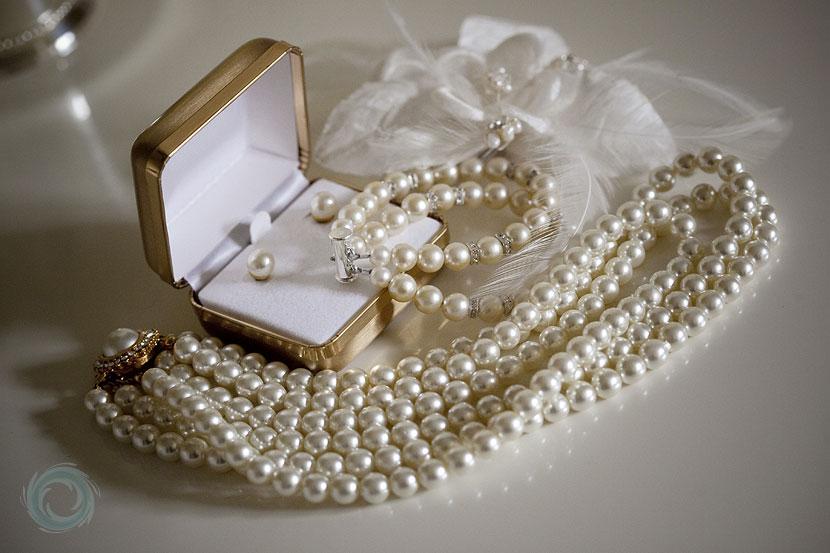 01-wedding pearls and hair piece