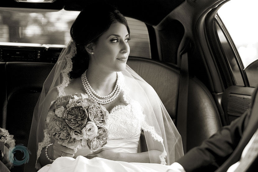 10-the bride in the limo on the way to the church