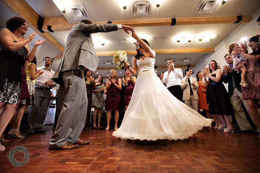 muskoka-wedding-photos-18-first dance muskoka-wedding-photos-18