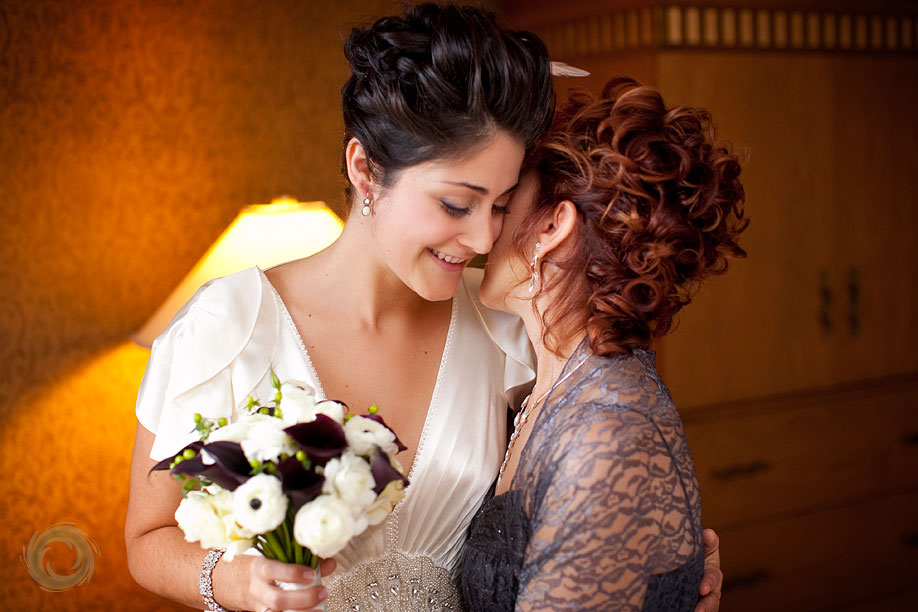 03-mums-sees-bride-for-first-time 03-mums-sees-bride-for-first-time