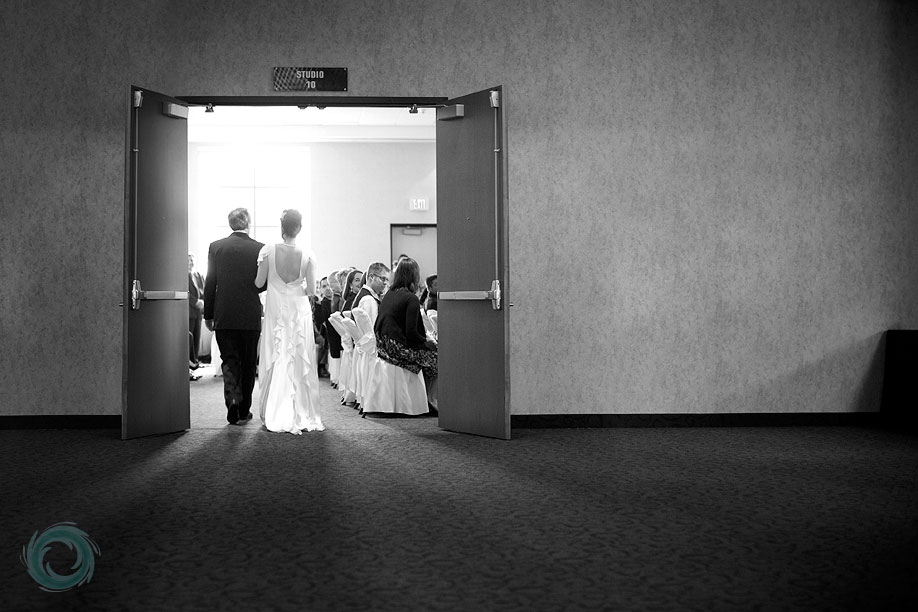 09-photojournalism-bride-and-father 09-photojournalism-bride-and-father