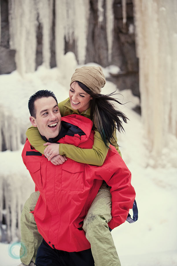 13-winter-engagement-fun