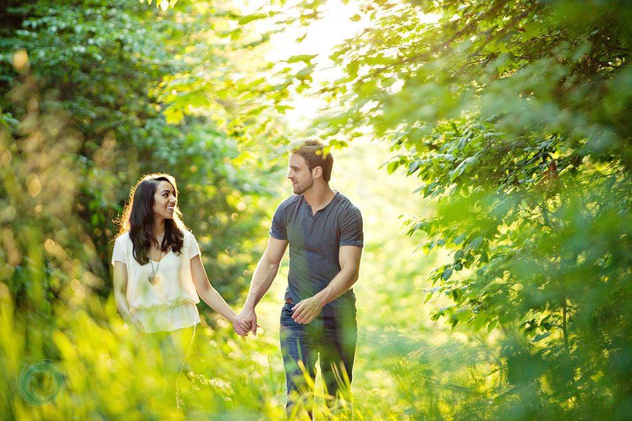 11-cottage-engagement-pictures