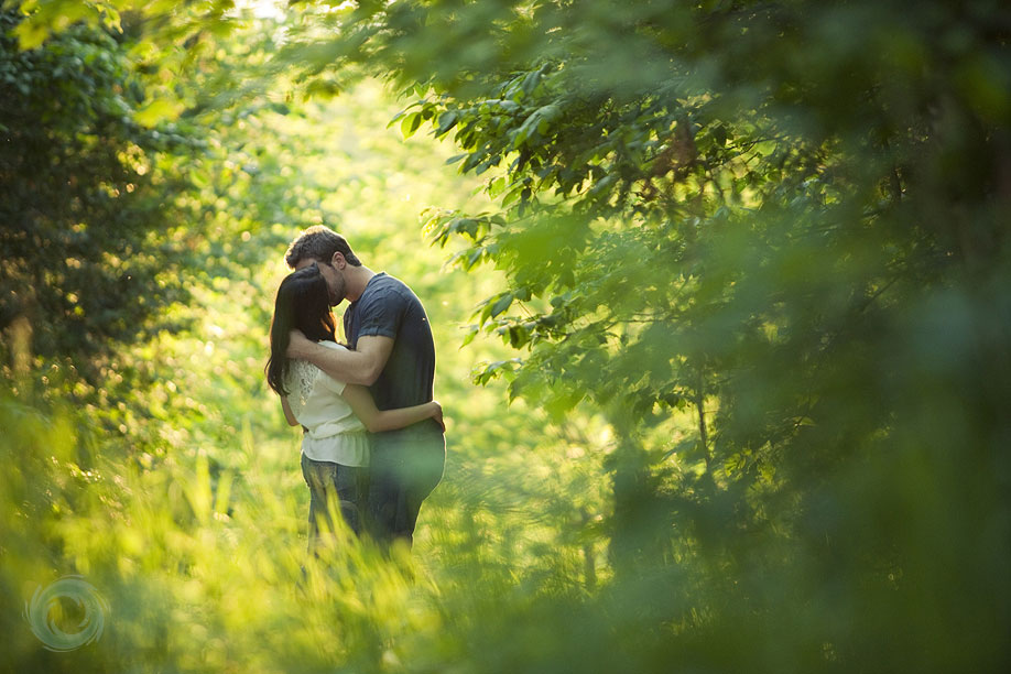 12-cottage-engagement-pictures