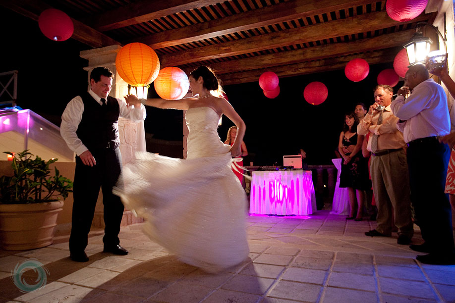 17-first dance on the royal hideaway rooftop
